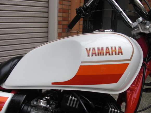 XJ400D ホワイト/レッド 旧車バイク・絶版車バイク BANBAN車輌館