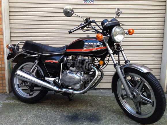Honda cb250t hawk